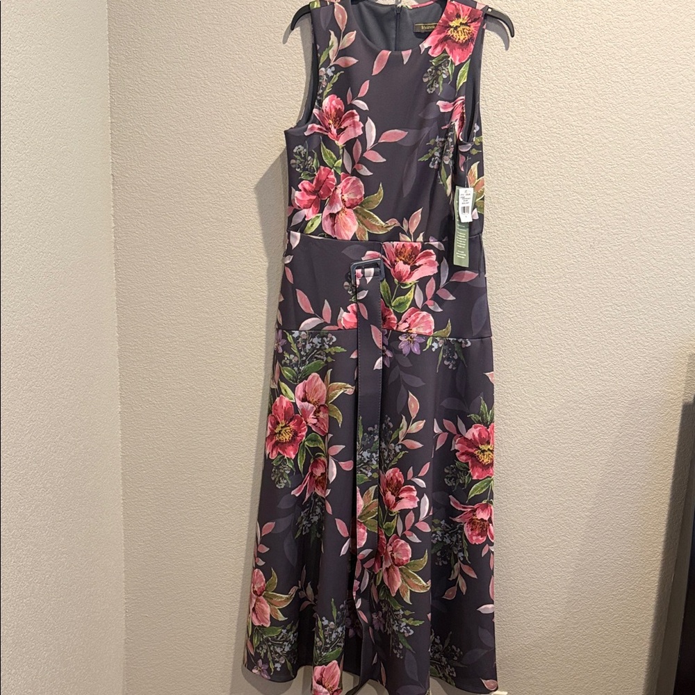 Elegant Floral Maxi Dress - Pink and Green